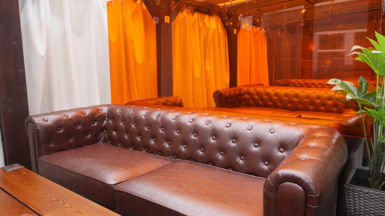לונג איטון Bennetts Hotel מראה חיצוני תמונה