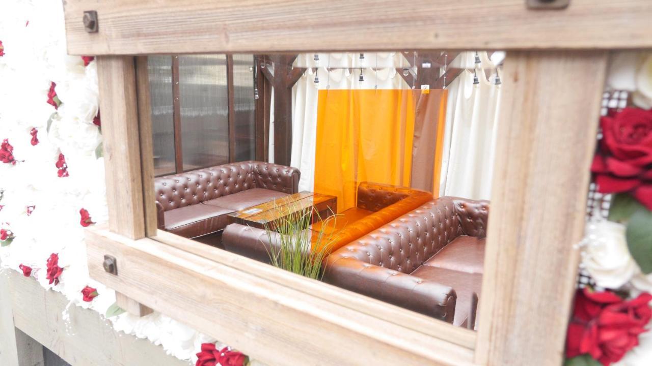 לונג איטון Bennetts Hotel מראה חיצוני תמונה