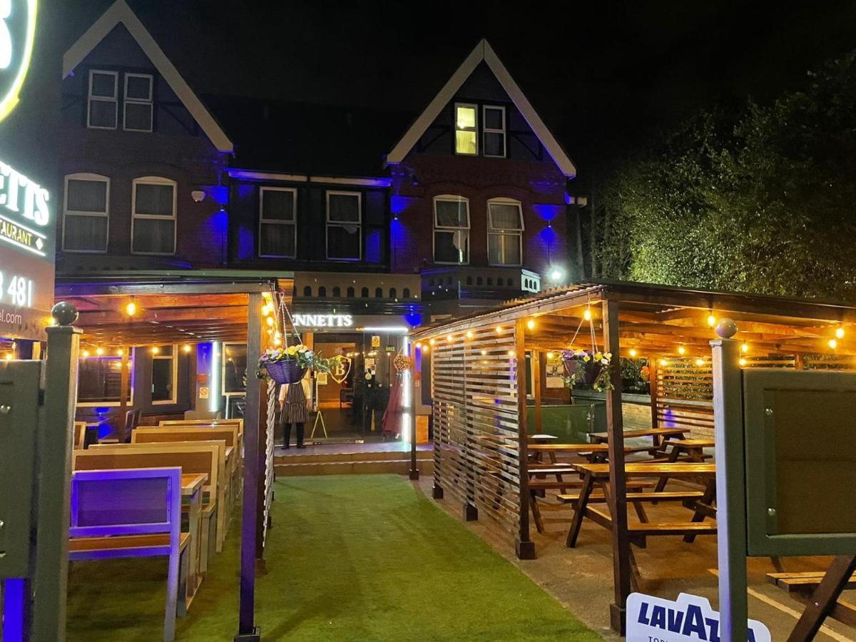 לונג איטון Bennetts Hotel מראה חיצוני תמונה