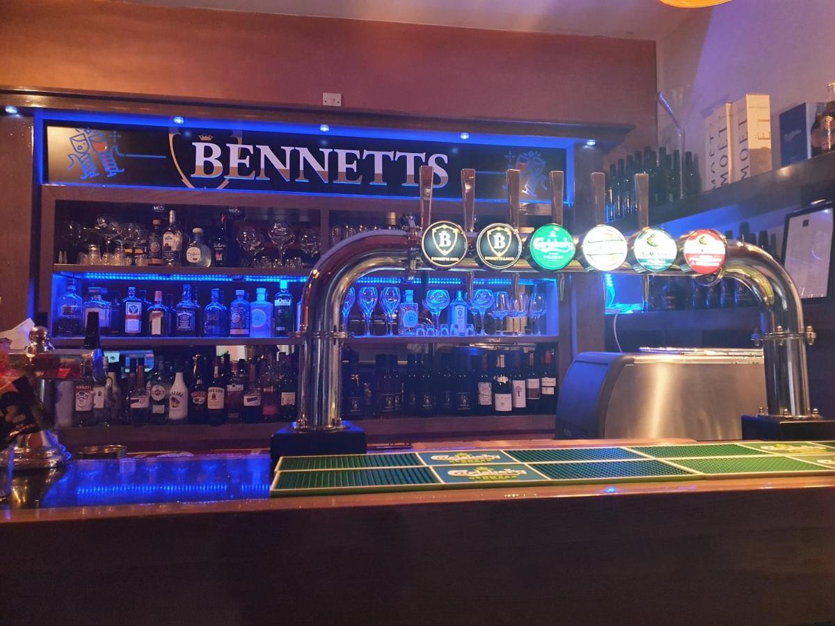 לונג איטון Bennetts Hotel מראה חיצוני תמונה