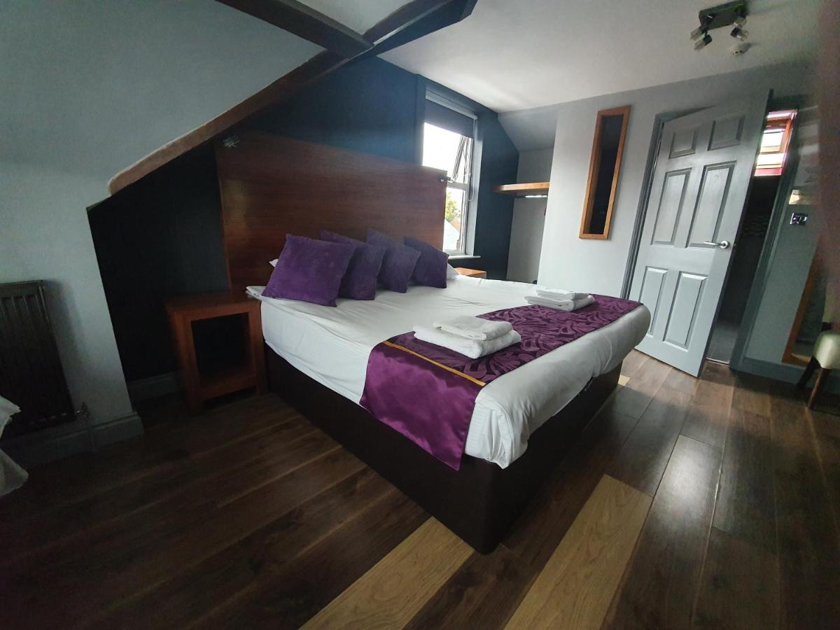 לונג איטון Bennetts Hotel מראה חיצוני תמונה