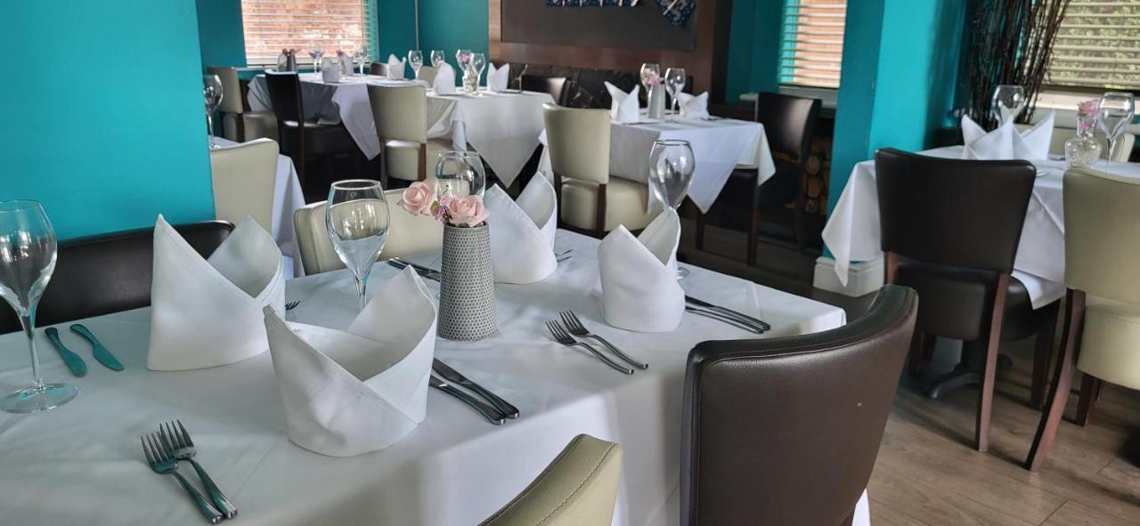 לונג איטון Bennetts Hotel מראה חיצוני תמונה