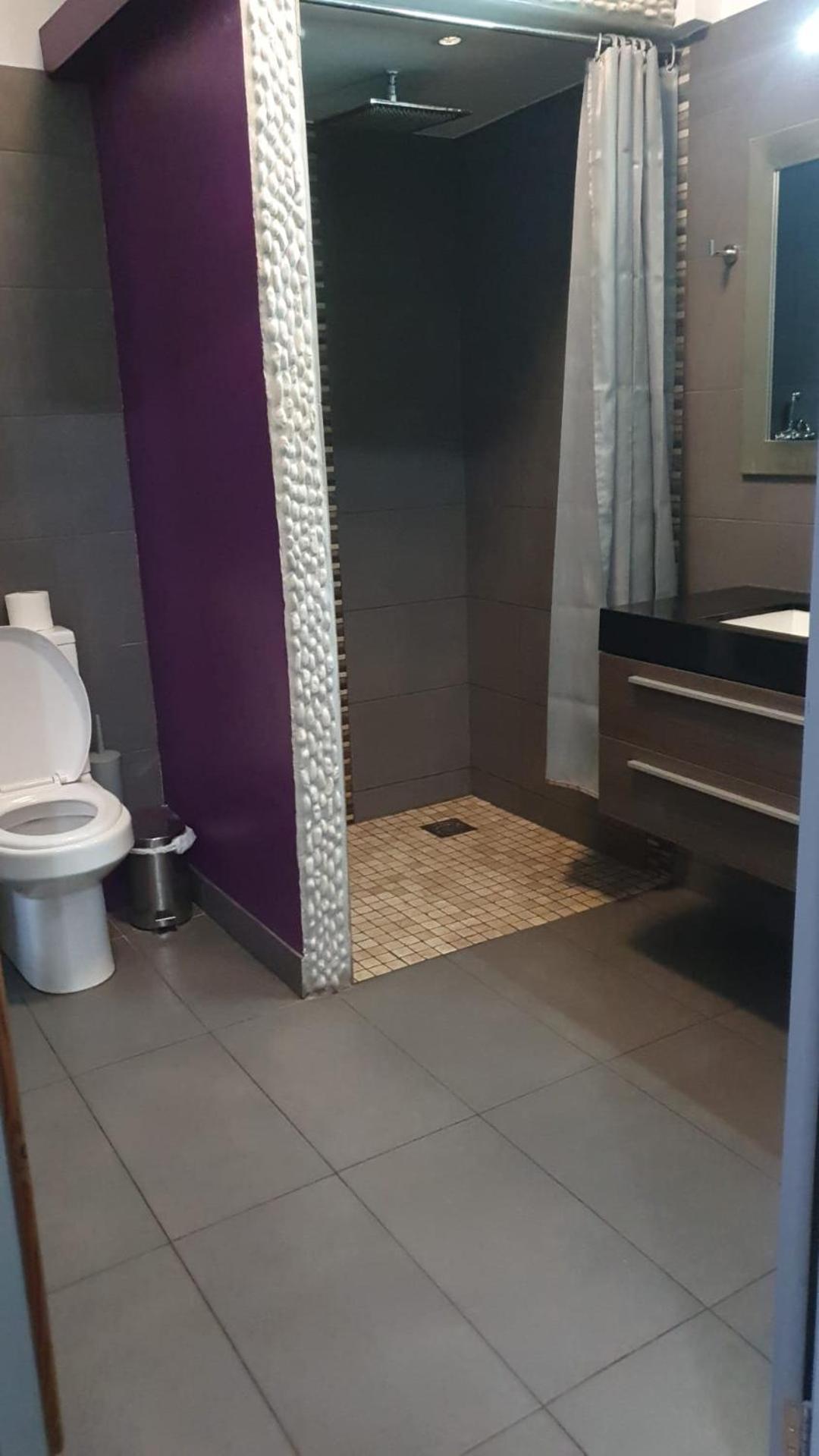לונג איטון Bennetts Hotel מראה חיצוני תמונה