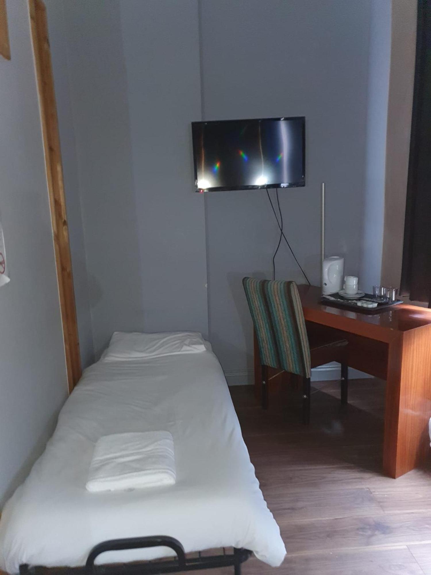 לונג איטון Bennetts Hotel מראה חיצוני תמונה