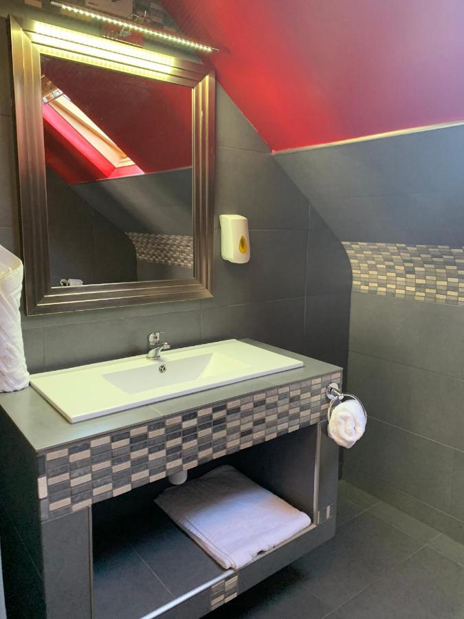 לונג איטון Bennetts Hotel מראה חיצוני תמונה